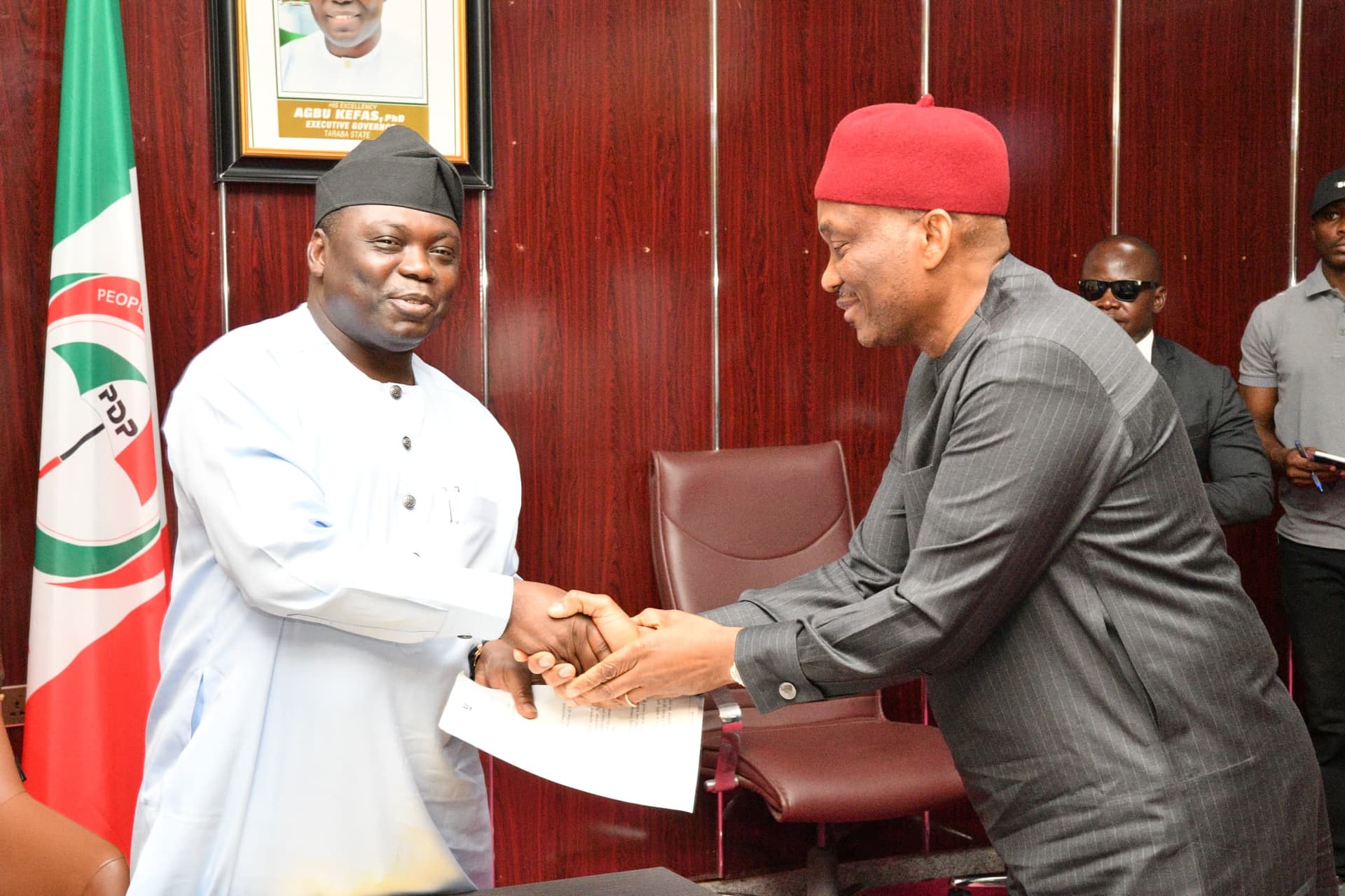 https://tarabastate-docs.s3.eu-central-1.amazonaws.com/summit/investment-summit/inauguration-4.jpg